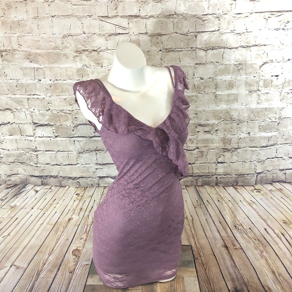 Charlotte Russe Dresses & Skirts - NWOT mauve lace cold shoulder mini dress small